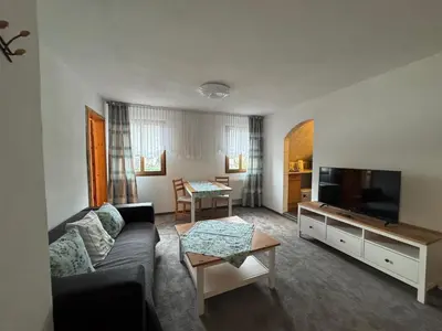 TV/Unterhaltungsangebot in der Unterkunft Mosel River View Attic Apartment - Up to 3 Guests , 3rd floor