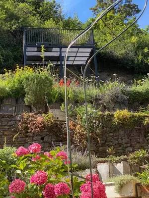 Ein Garten an der Unterkunft Ferienhaus Cottage in Alf an der Mosel