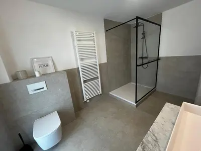 Ein Badezimmer in der Unterkunft Altes Weinhaus