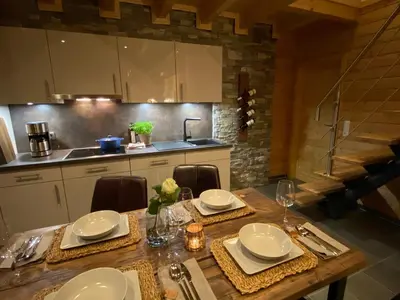 Küche/Küchenzeile in der Unterkunft Holzhaus Onkel Fritz mit Sauna und Whirlwanne