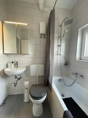 Ein Badezimmer in der Unterkunft Renovierte Wohnungen in Koblenz direkt an der Mosel!