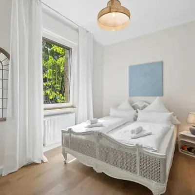 Altstadt Apartment am Wasser mit großem Garten