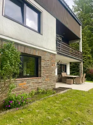 Das Gebäude in dem sich die Ferienwohnung befindet