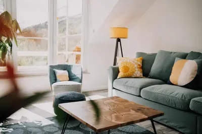 Ein Sitzbereich in der Unterkunft großzügiges, stylisches Apartment I 6 Personen I Eifel I Naturliebhaber I