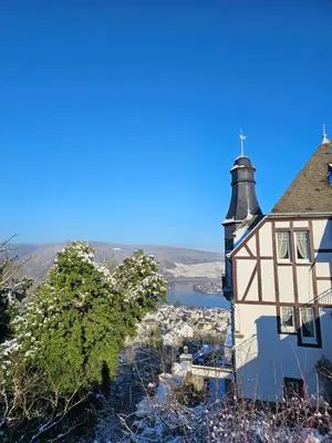 Ein allgemeiner Bergblick oder ein Berglick von der Ferienwohnung aus