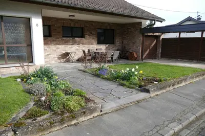 Ein Garten an der Unterkunft Ferienwohnung Hilberath