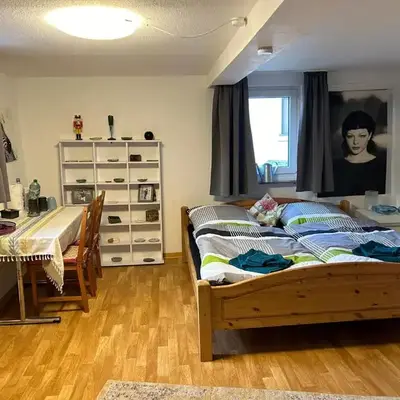 Privatzimmer mit eigenem Bad und Blick auf den Rhein