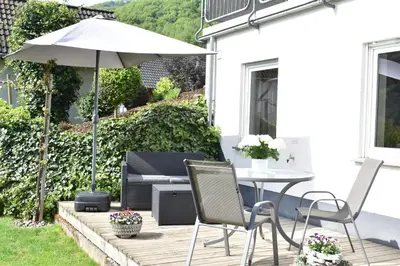 Ein Garten an der Unterkunft Ferienwohnung Reis