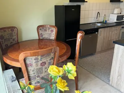 Küche/Küchenzeile in der Unterkunft Schöne und ruhige Ferienwohnung in Frücht