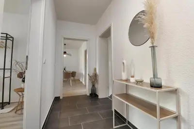 Grundriss der Unterkunft Design am Rhein I Traumlage Rheinufer I 3BR I Küche I öffentl Parkplätze I helloYOU apartments x BRIGHT Collection