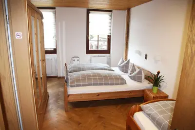Ein Bett oder Betten in einem Zimmer der Unterkunft Hotel Zur Krone