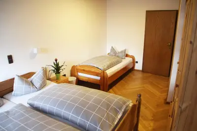 Ein Bett oder Betten in einem Zimmer der Unterkunft Hotel Zur Krone