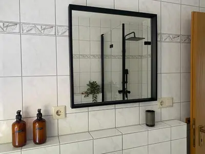 Ein Badezimmer in der Unterkunft Moderne Wohnung mit Terrasse & Parkplatz; Nähe BWZK & Amazon