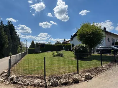 Ein Garten an der Unterkunft Ferienwohnung Mosel Hunsrück