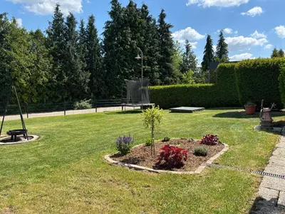Ein Garten an der Unterkunft Ferienwohnung Mosel Hunsrück