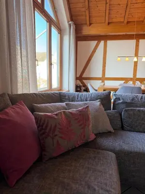 Ein Sitzbereich in der Unterkunft Ferienwohnung Lodge 43