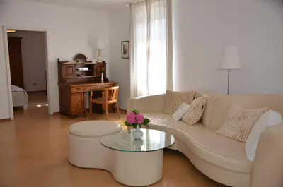 Ein Sitzbereich in der Unterkunft Appartement am Oranienpark im Kurviertel