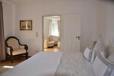 Ein Bett oder Betten in einem Zimmer der Unterkunft Appartement am Oranienpark im Kurviertel