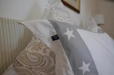 Ein Bett oder Betten in einem Zimmer der Unterkunft Appartement am Oranienpark im Kurviertel