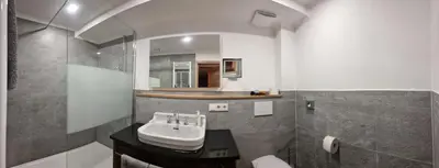 Ein Badezimmer in der Unterkunft Gasthaus Korneli