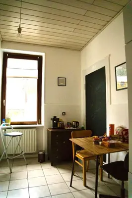 Ein Sitzbereich in der Unterkunft Forest Charm and Gems
