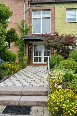 Ein Garten an der Unterkunft Schwalbennest