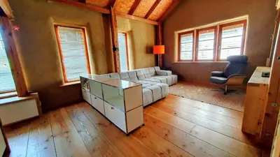 Ein Sitzbereich in der Unterkunft Halmhaus