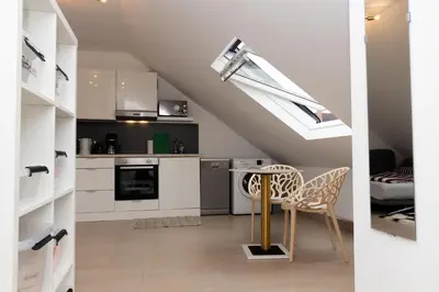 Küche/Küchenzeile in der Unterkunft Stylisches Apartment in Koblenz mit kostenlosen Parkplätzen, WLAN und voll ausgestatteter Küche