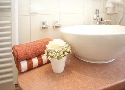 Ein Badezimmer in der Unterkunft Alte Weinschänke