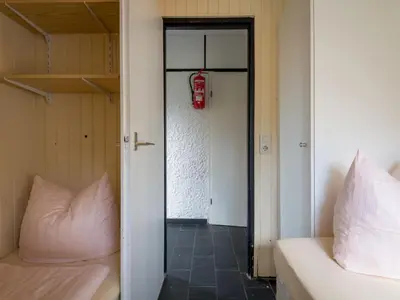 Ein Bett oder Betten in einem Zimmer der Unterkunft Holiday Home Haus 30 by Interhome