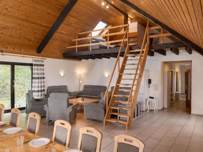 Ein Sitzbereich in der Unterkunft Apartment Eifelnatur - Haus 2-3 by Interhome