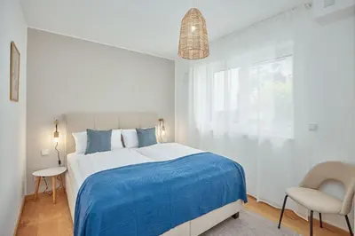 Ein Bett oder Betten in einem Zimmer der Unterkunft Neu!!! Moselbleibe Weingartenhaus