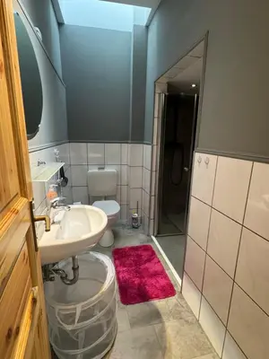 Ein Badezimmer in der Unterkunft Schwarzer Kater