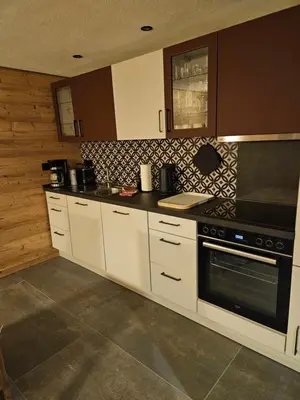 Küche/Küchenzeile in der Unterkunft Hofis Gästehaus