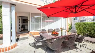 Ein Sitzbereich in der Unterkunft Ferienwohnung Vulkaneifel - b66059