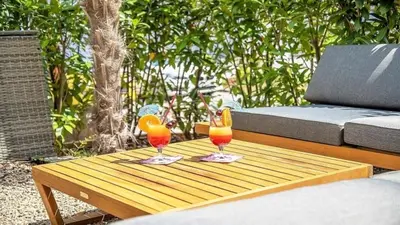 Getränke in der Unterkunft Ferienwohnung Luxus 5 Sterne Ferienwohnung - Chalet Seenähe