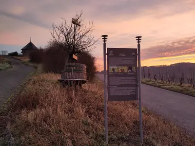 Blick auf den Sonnenuntergang/Sonnenaufgang von der Ferienwohnung aus oder aus der Nähe