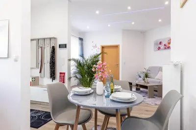 Ein Sitzbereich in der Unterkunft NEU I Ferienwohnung Jasmin