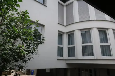 Das Gebäude in dem sich die Ferienwohnung befindet
