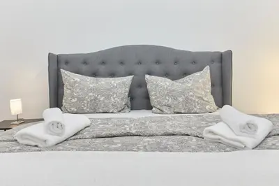 Ein Bett oder Betten in einem Zimmer der Unterkunft Moselblick