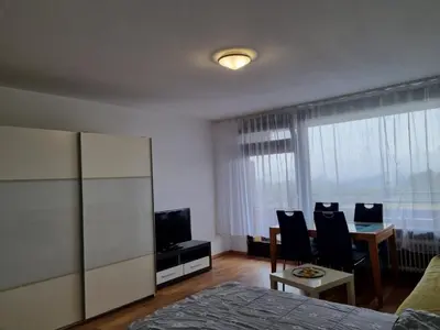 TV/Unterhaltungsangebot in der Unterkunft B1011, gemütliches Appartement mit Ausblick