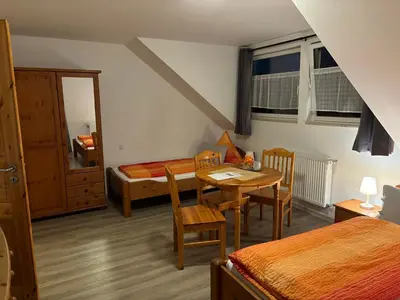 Ein Sitzbereich in der Unterkunft Ferienwohnung Moseltal