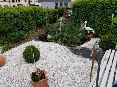 Ein Garten an der Unterkunft Moseltraum-Fewo mit Klimaanlage, Balkon und Burgblick