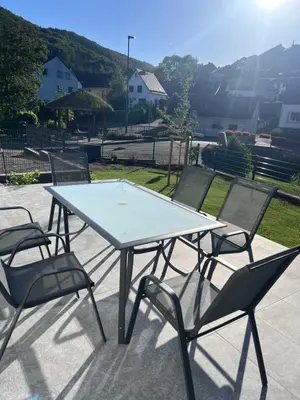Ein allgemeiner Bergblick oder ein Berglick von der Ferienwohnung aus