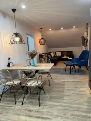 Ein Sitzbereich in der Unterkunft rausZeit - Quartier Pantenburg