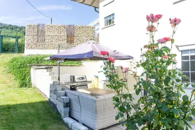 Ein Garten an der Unterkunft Ferienwohnung Leni