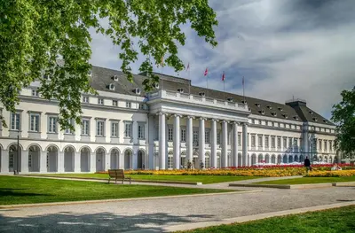 Das Gebäude in dem sich das Hotel befindet