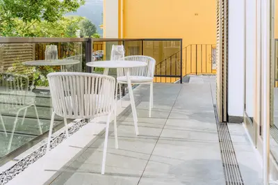 Ein Balkon oder eine Terrasse in der Unterkunft KABINETT Boutique Apartments
