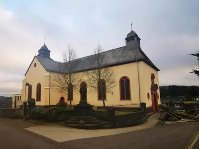 Das Gebäude in dem sich das Privatzimmer befindet