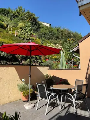 Ein Garten an der Unterkunft Ferienweingut St. Martin